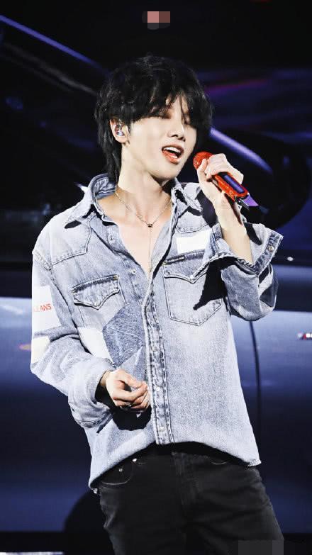 吃瓜视频华晨宇,吃瓜视频中的音乐奇才