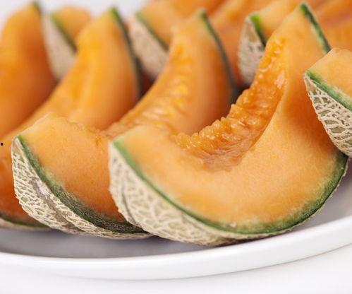 小五吃哈密瓜视频,甜蜜瞬间尽收眼底