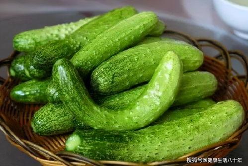 水东街吃瓜视频,揭秘街头美食背后的故事