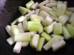 西葫瓜不能炒着吃吗视频