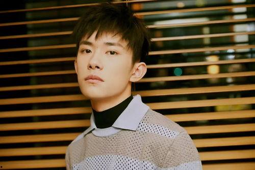 易烊千玺吃瓜博主视频  第3张