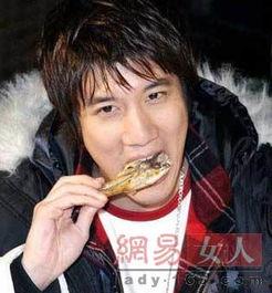 罗志祥吃瓜吐舌的视频  第3张